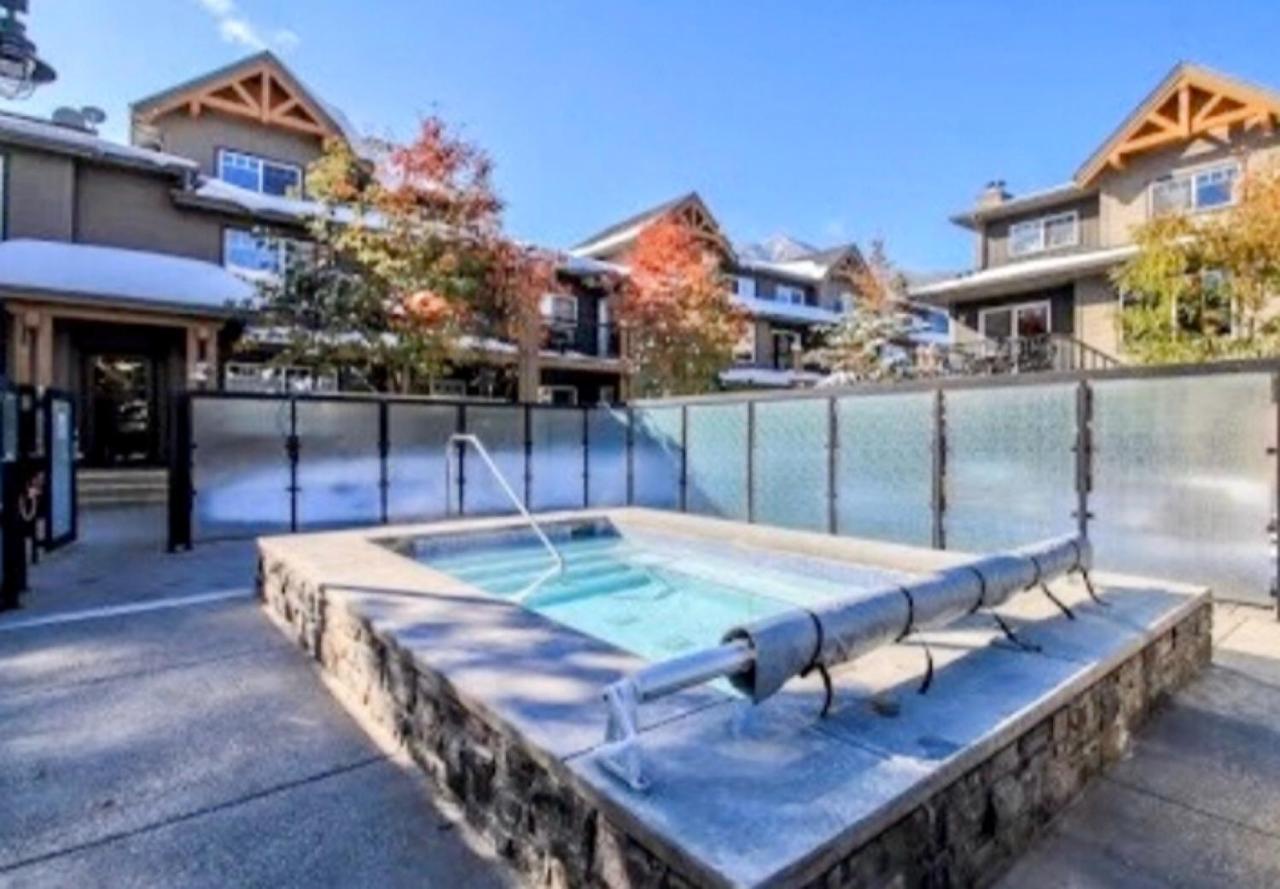 Copperstone Resort - Mountain View 2 Bedroom Condo แคนมอร์ ภายนอก รูปภาพ