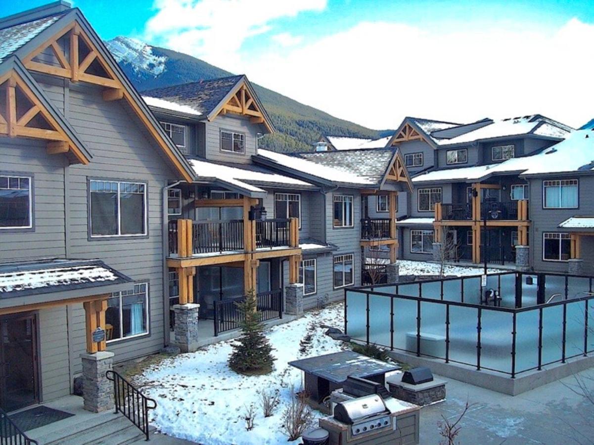 Copperstone Resort - Mountain View 2 Bedroom Condo แคนมอร์ ภายนอก รูปภาพ